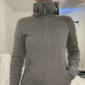 Bench Zip Hoodie/Jacket-Size Medium